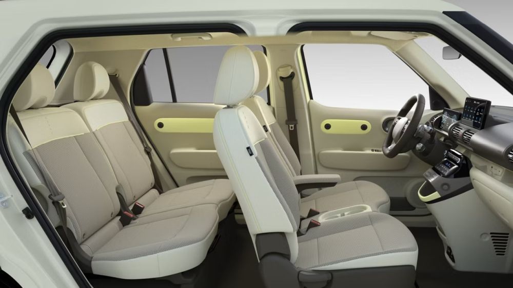 Het interieur van de Hyundai Inster Evolve Sky Plus