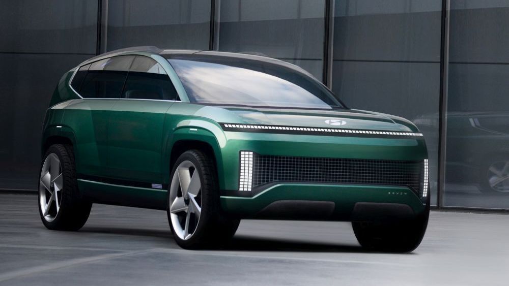 Hyundai Ioniq 7 concept rechtsvoor