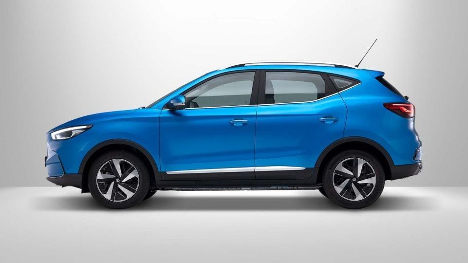 MG ZS EV vanaf de zijkant