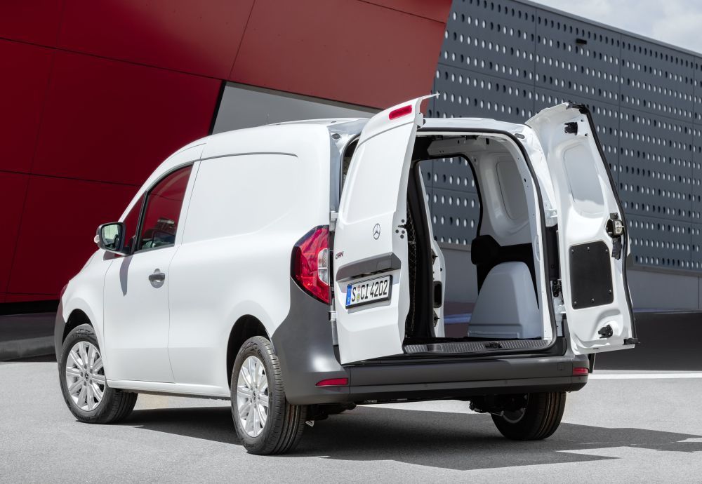 Mercedes-Benz eCitan achterkant met open deuren