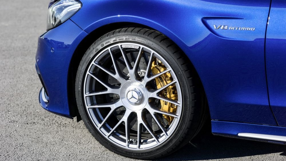 Mercedes Benz C63 AMG Estate voorwiel