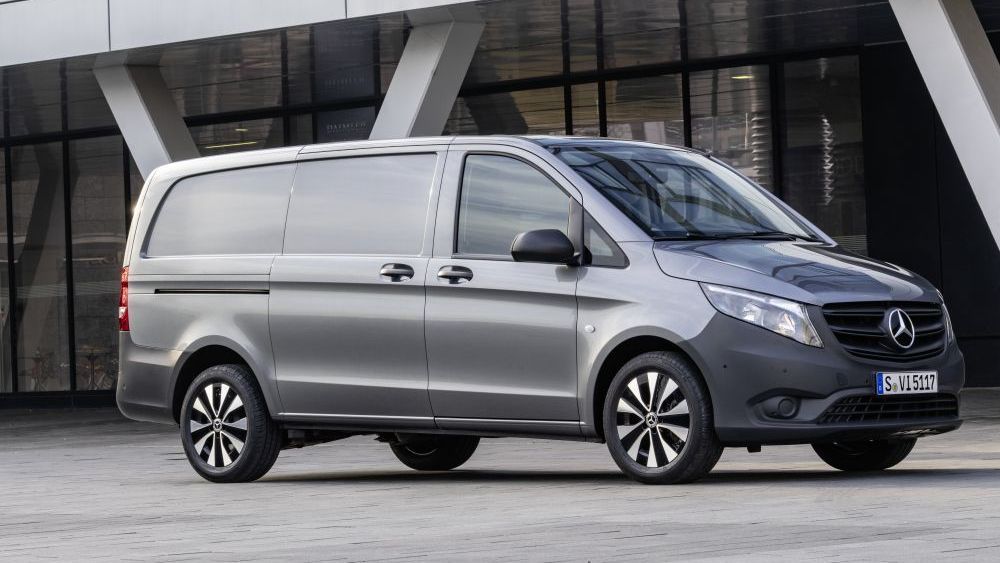 Mercedes Benz eVito rechterkant en voorkant
