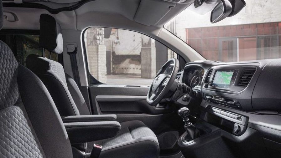 Opel Zafira e-Life Crosscamp Flex interieur voorin