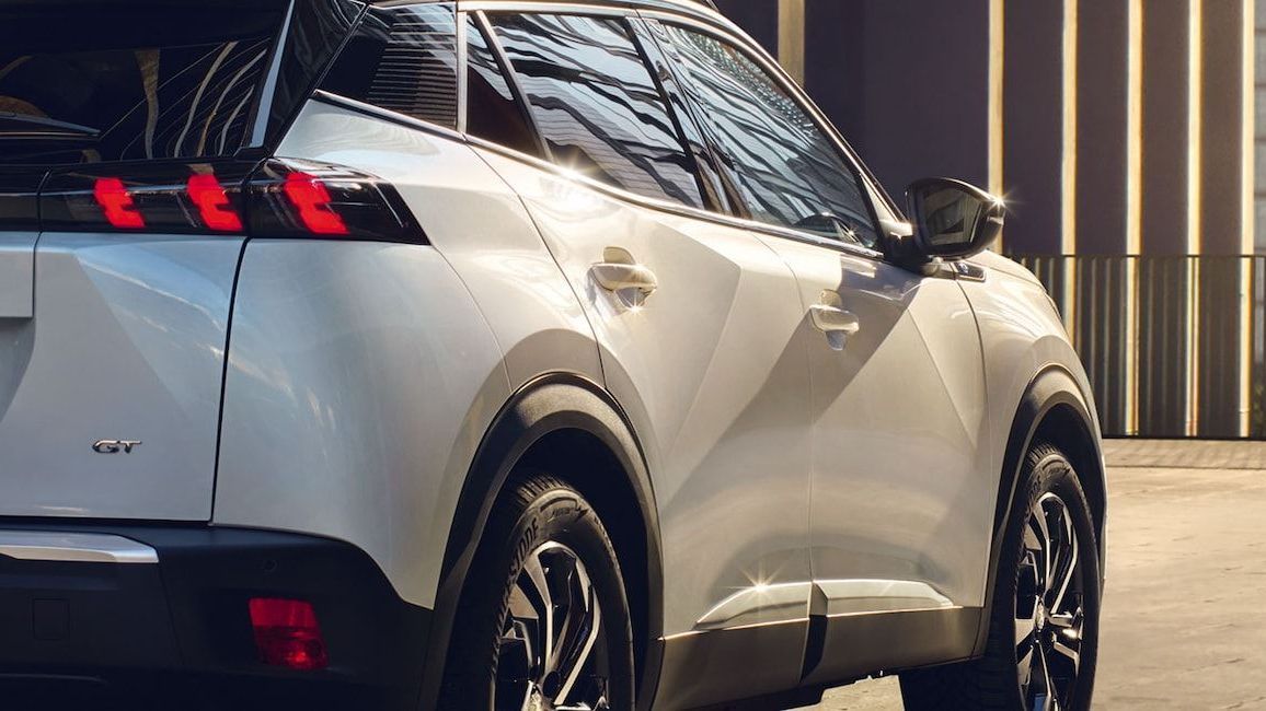 Peugeot e-2008 rechterkant