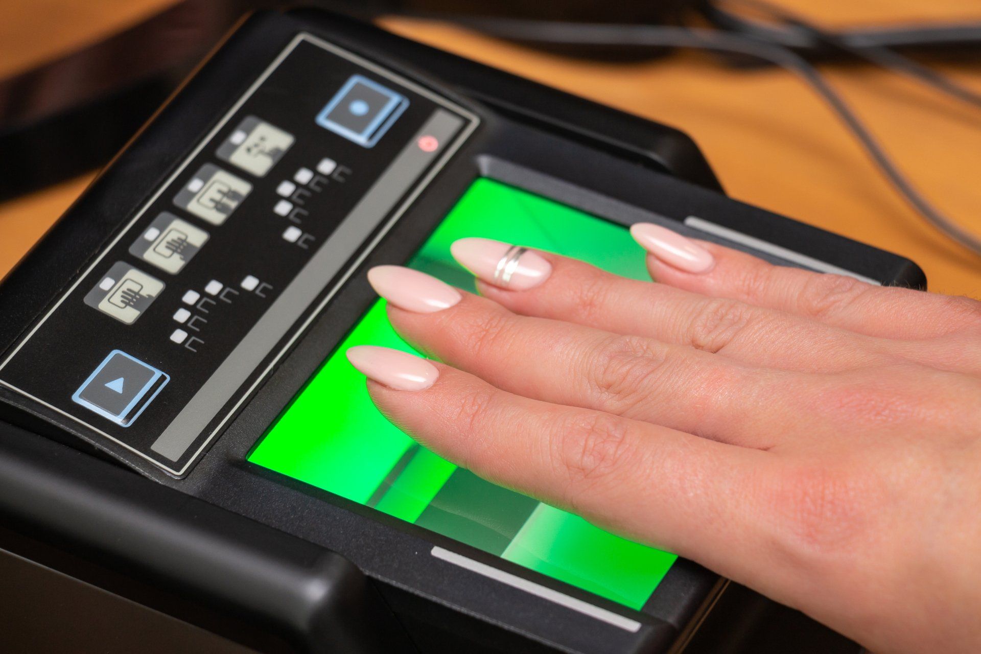 Fingerprint Binary Microchip — FingerPrinting in Salinas, CA