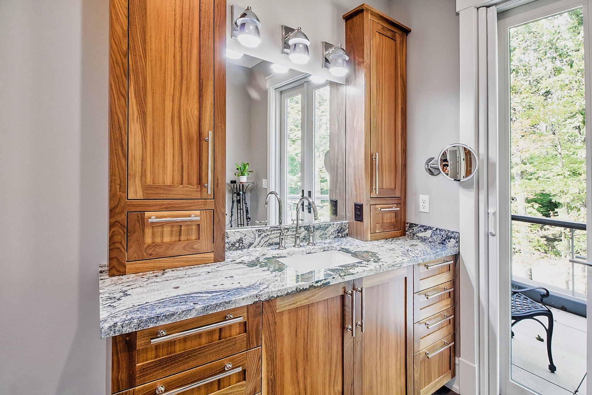 custom bathroom remodeling