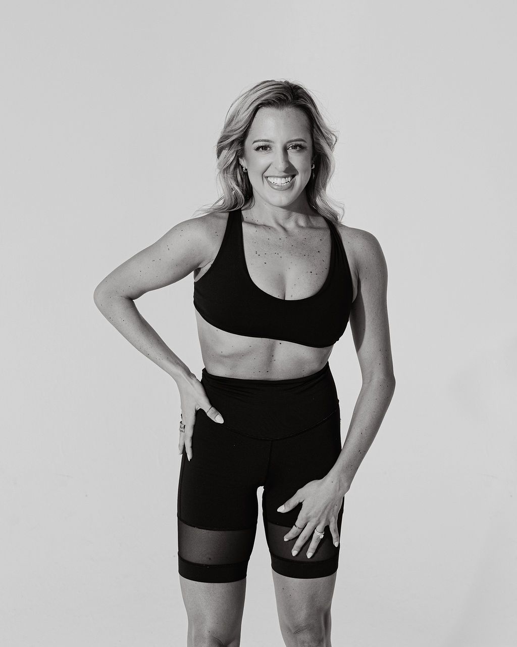 THE SILHOUETTE METHOD barre pilates home workout alexis sweeney