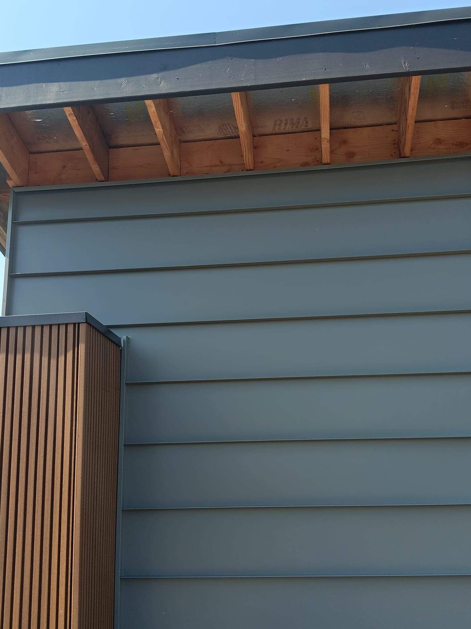 metal siding vs wood siding