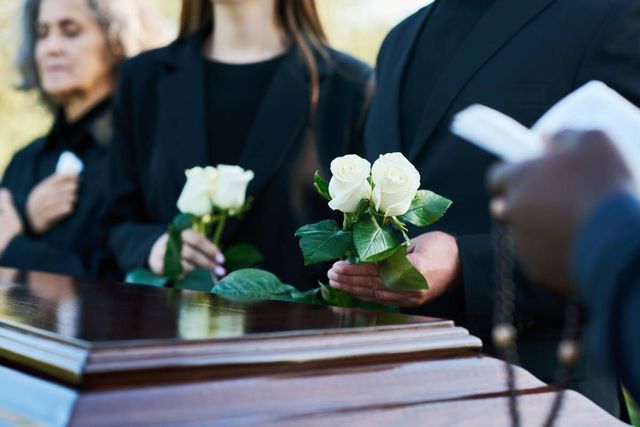 6 Creative Ways to Personalize a Funeral Service