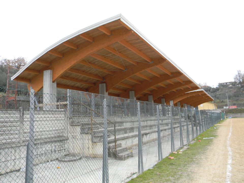 copertura per tribuna di uno stadio