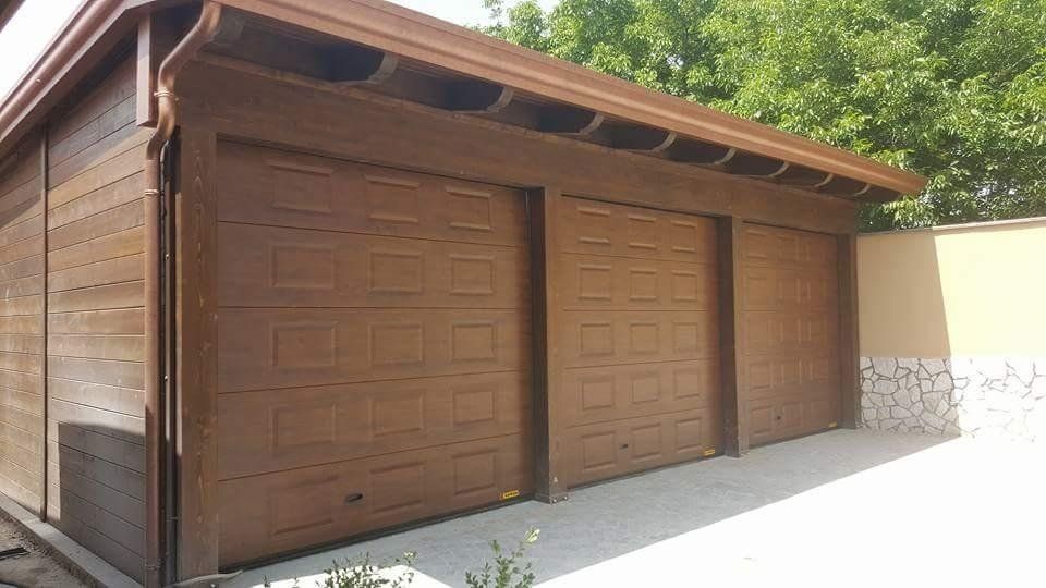 garage con copertura in legno