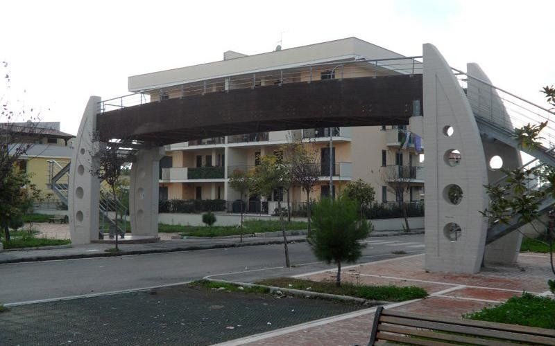 ponte pedonale in legno