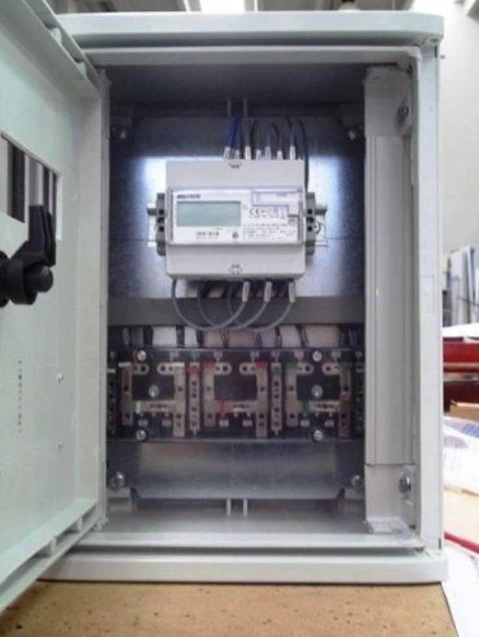 Solar panel switchboard