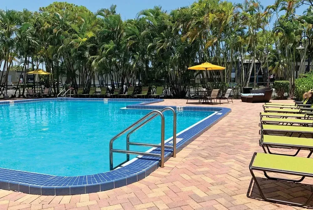 4120 at Palm Beach Gardens Apartments