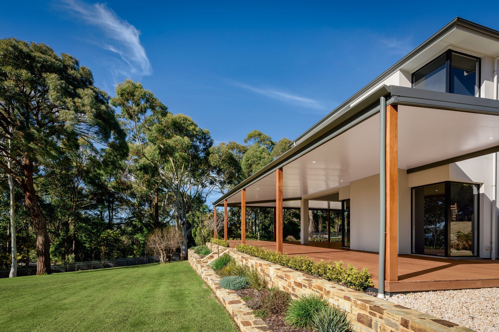 Outdoor Patio with Dining Table — Precision Patios Toowoomba In Toowoomba, QLD