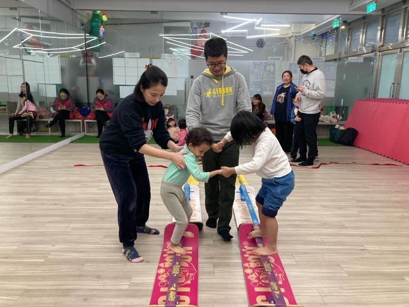 室內走繩板課程