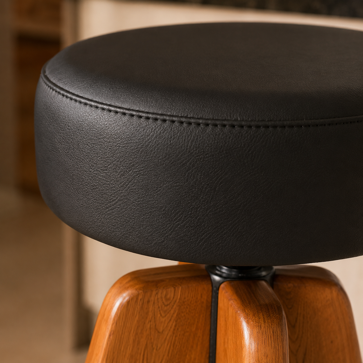 Banqueta Premium Couro Liso