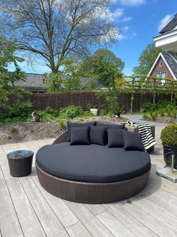 ligbedden en ligstoelen bij Tuin Topper 