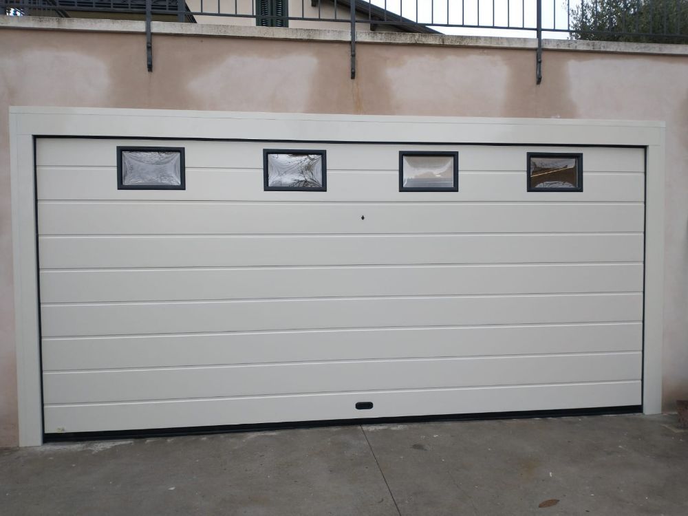 produzione e posa porte sezionali