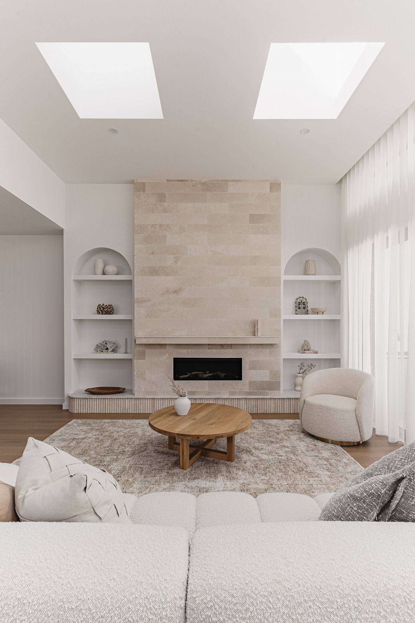 Living Room With Fireplace, Built-in Shelves — SDC Building Design In Kiama, NSW