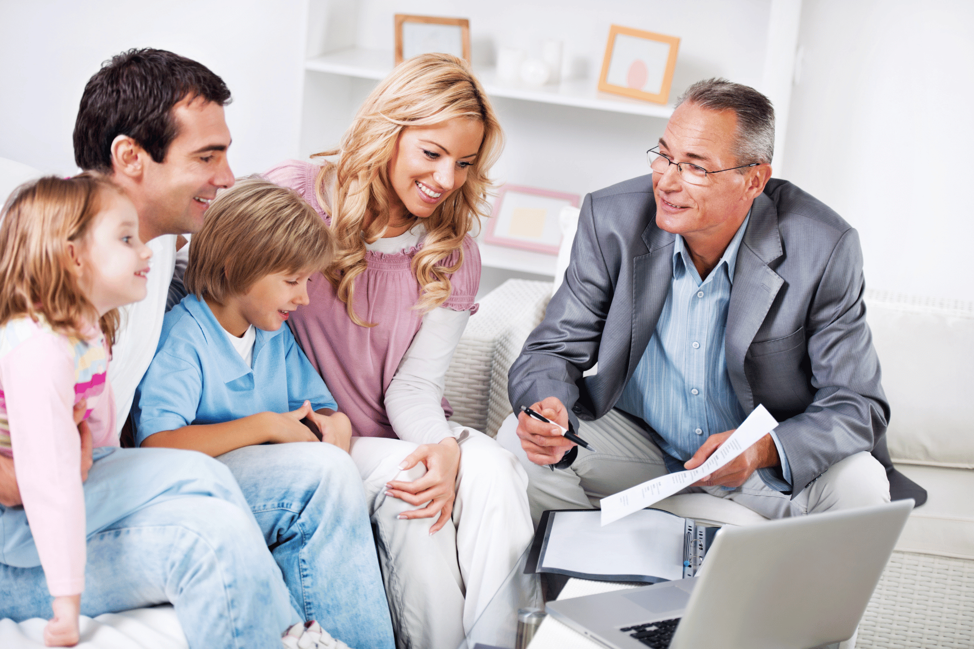 Connecticut family meeting with a life insurance agent to plan for the future