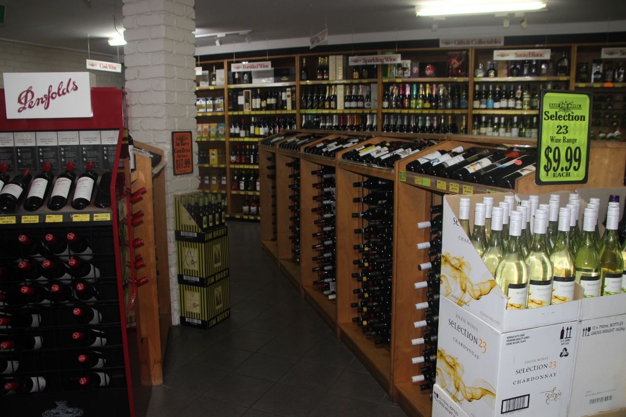 East End Hotel Favorites— Pub In Bundaberg, QLD