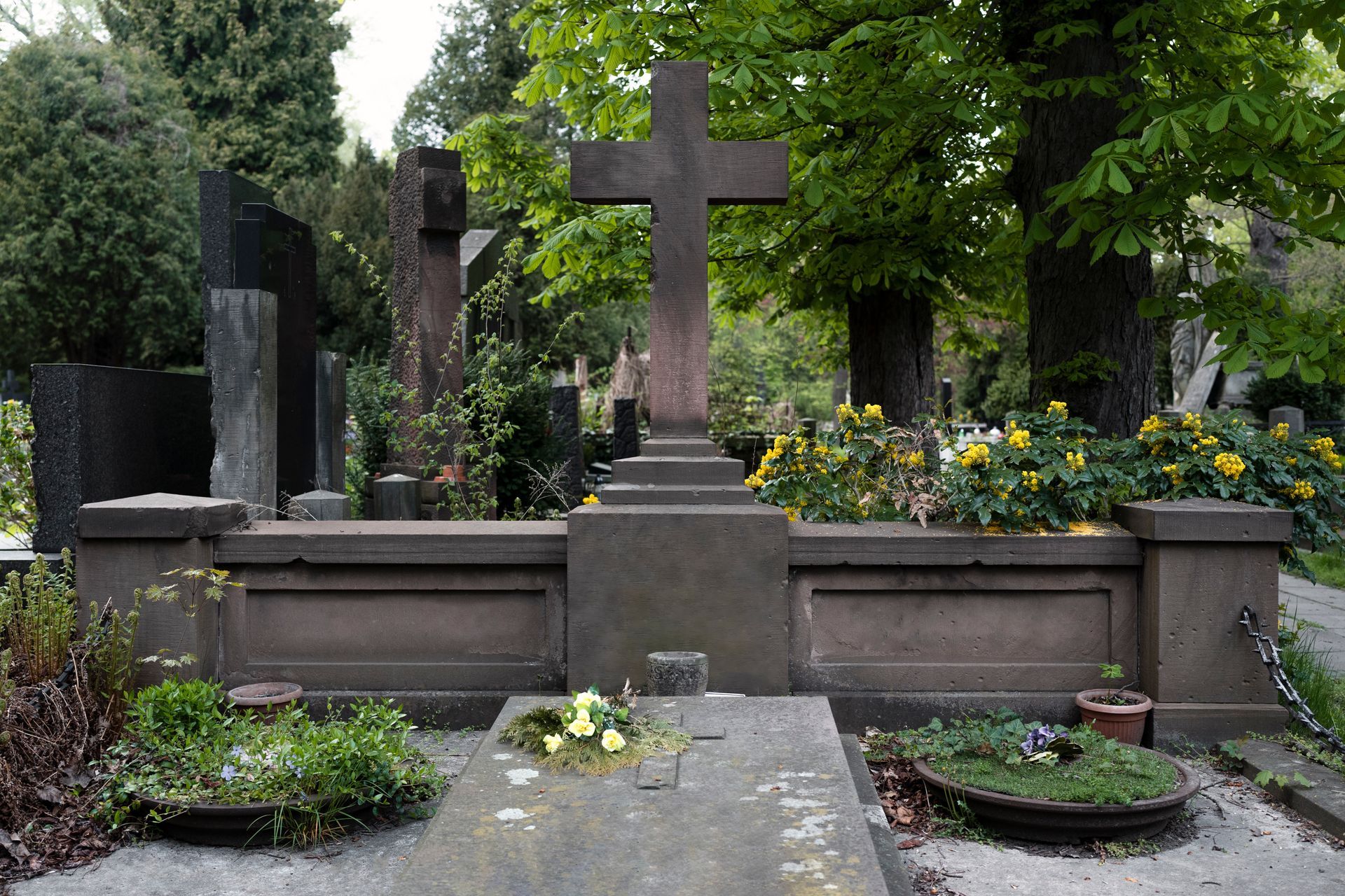 lons-memorials-service