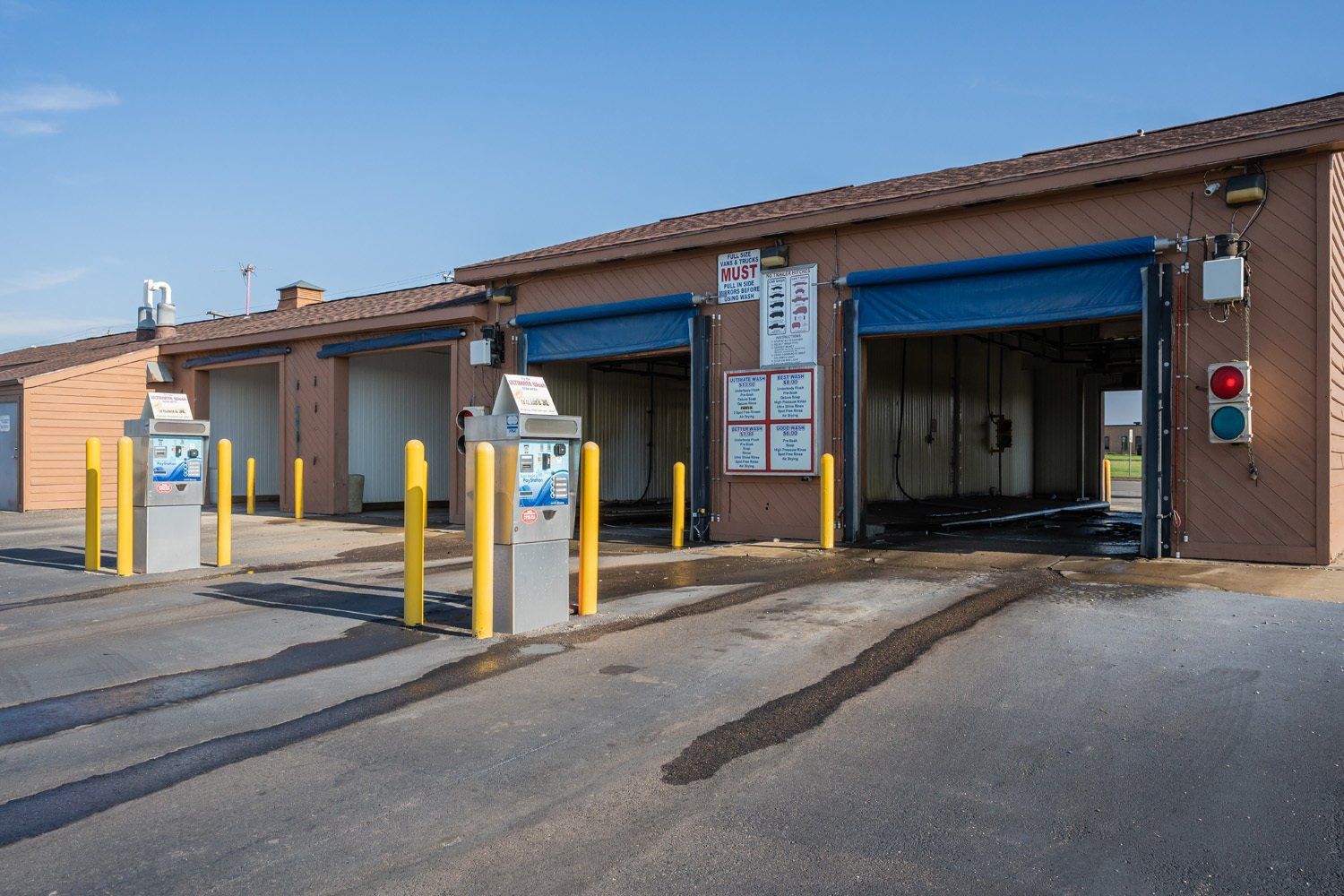 Magic Fountain Auto Wash Adrian, Hudson & Britton, Michigan