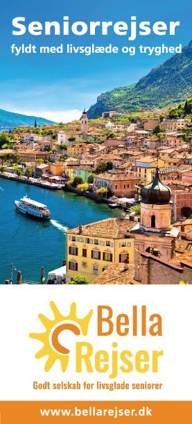 Brochure for seniorrejser af Bella Rejser, naturskøn søby med båd.