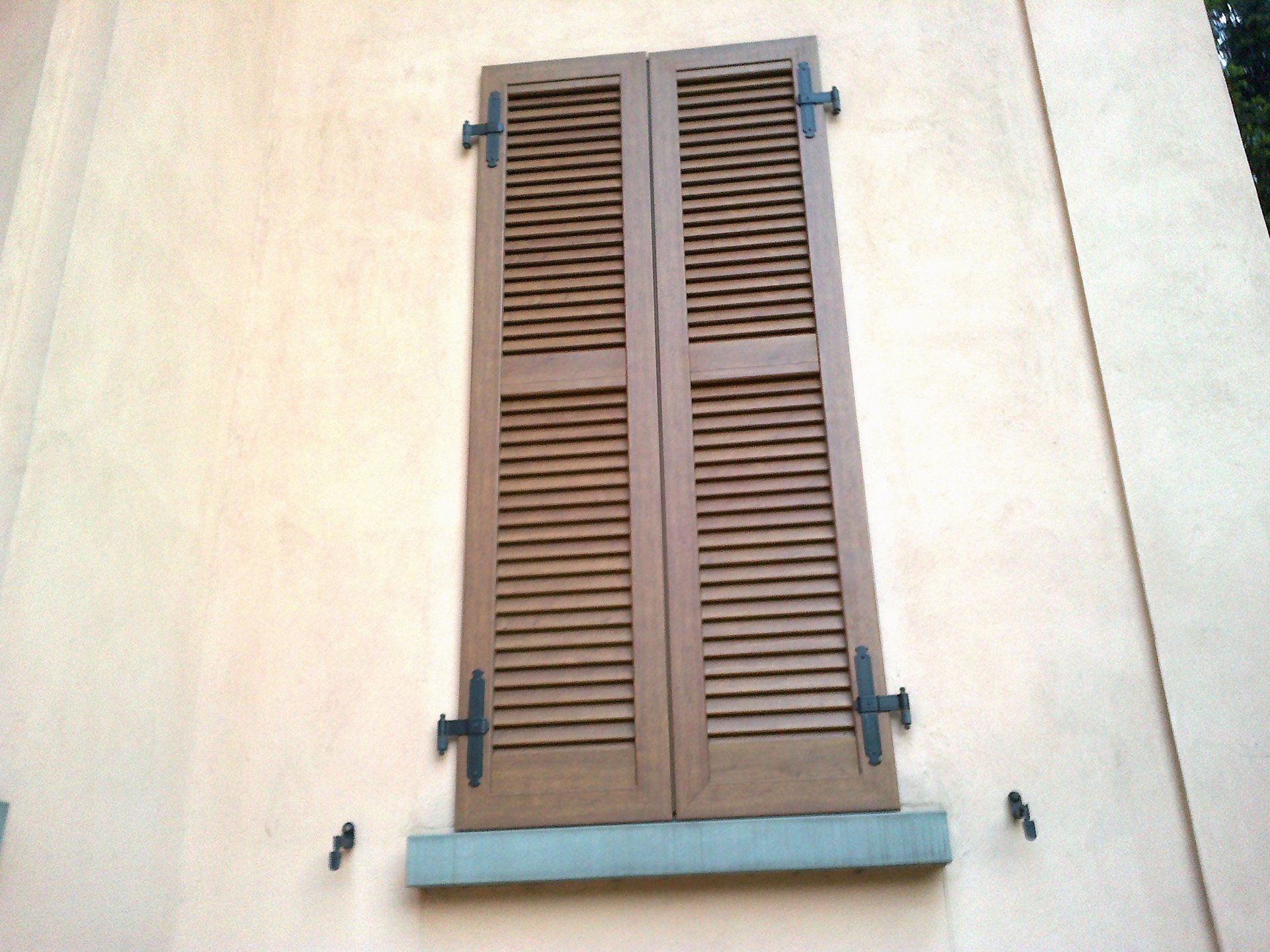 battenti finestra in legno