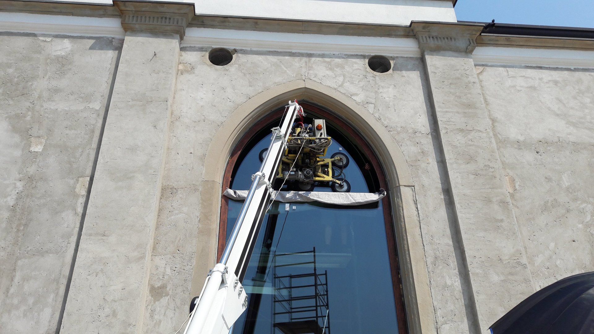 montaggio finestra esterno