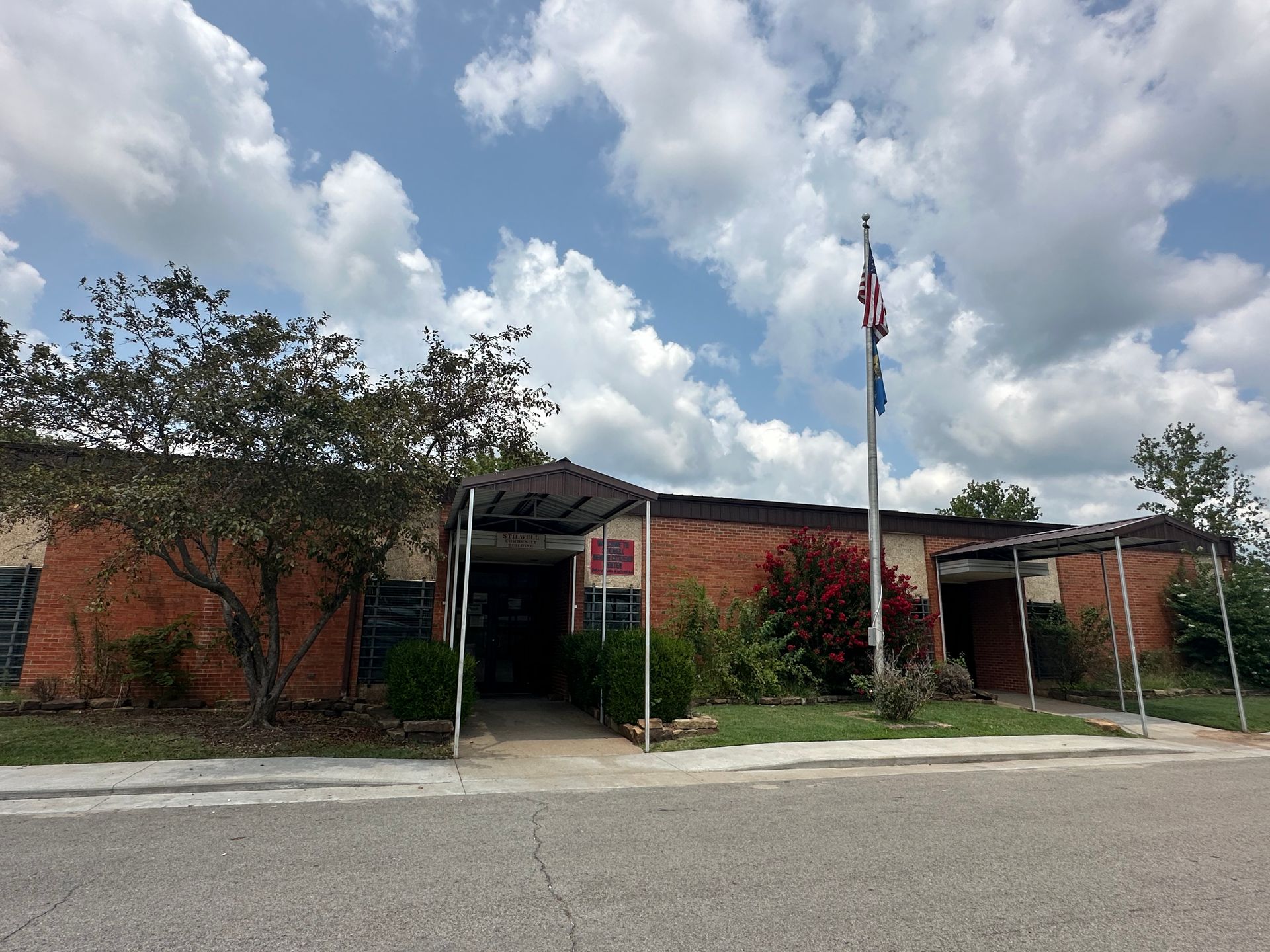 photo of Stilwell OK community center building