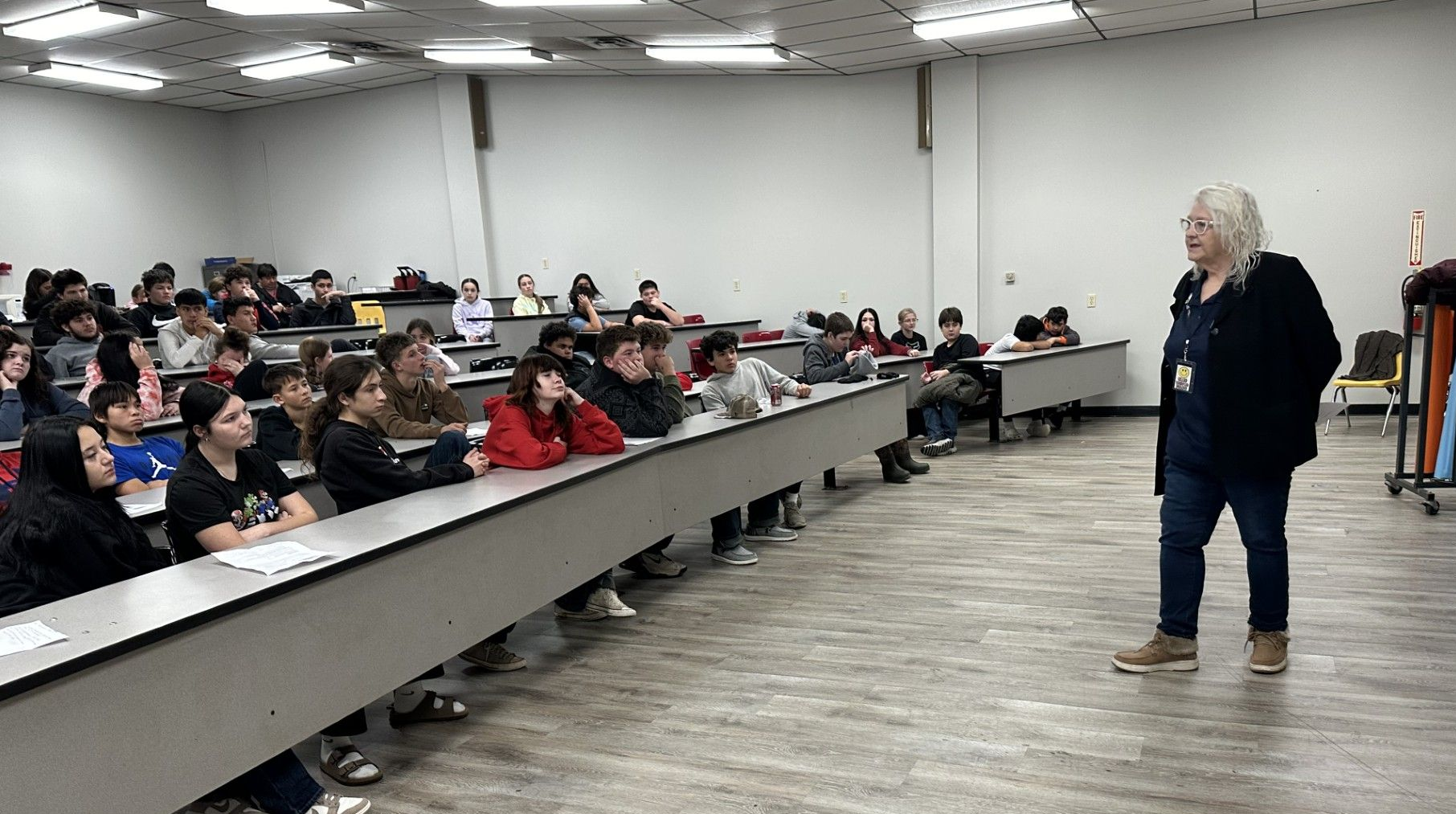 Mayor Jean Ann Wright visited eighth grade students to talk about an essay contest they can enter,