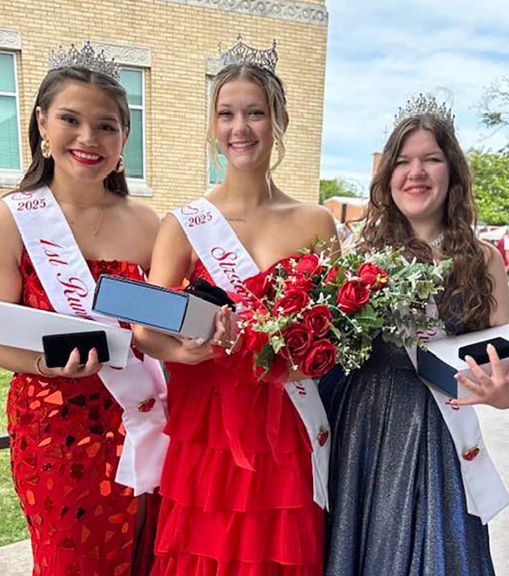 Closeup photo of Strawberry Queen Karlee Jo Ingram, first runner-up Samantha Taylor, and second runner-up Savannah Cunningham