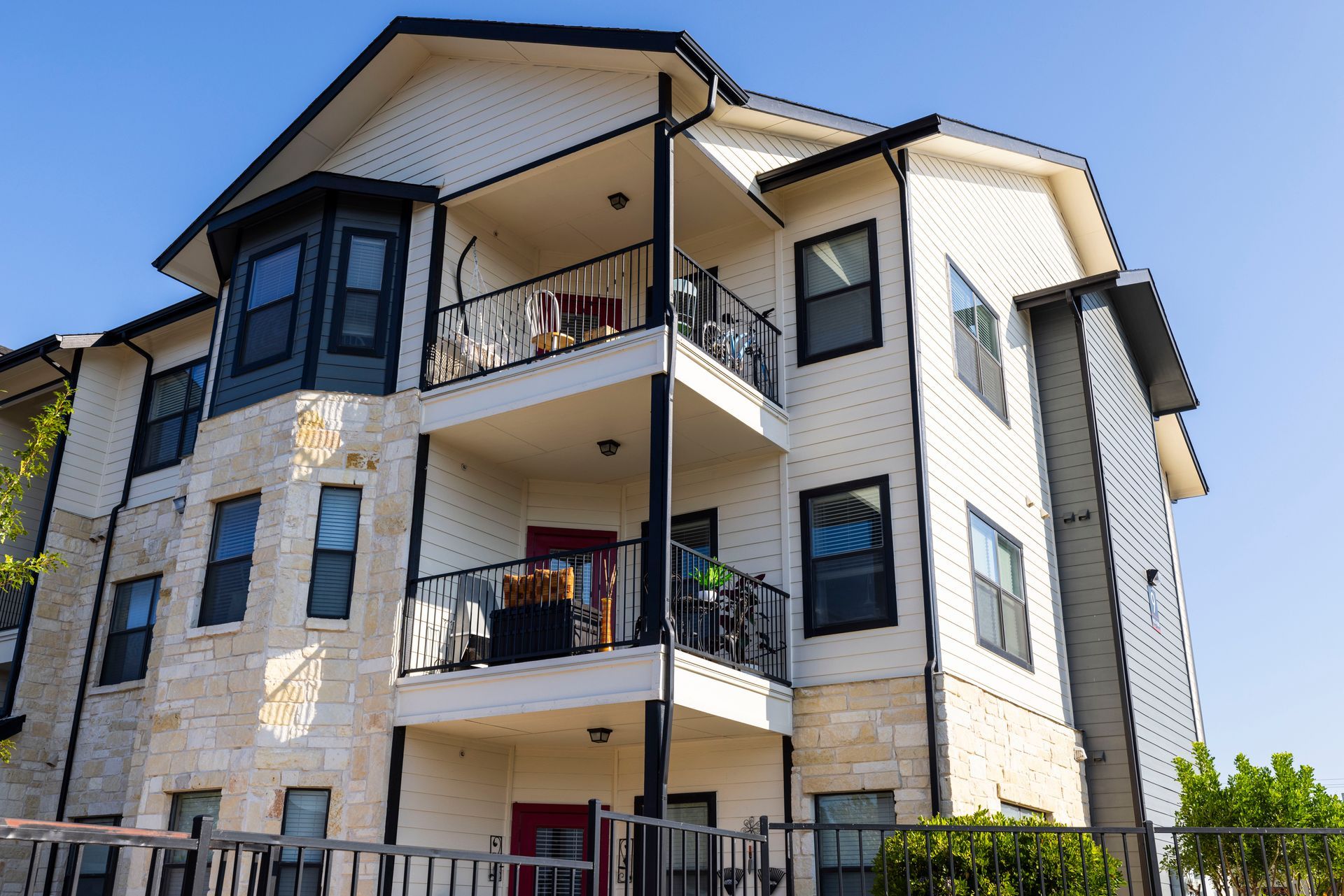 Apartment exterior at Ember at Alamo Ranch.
