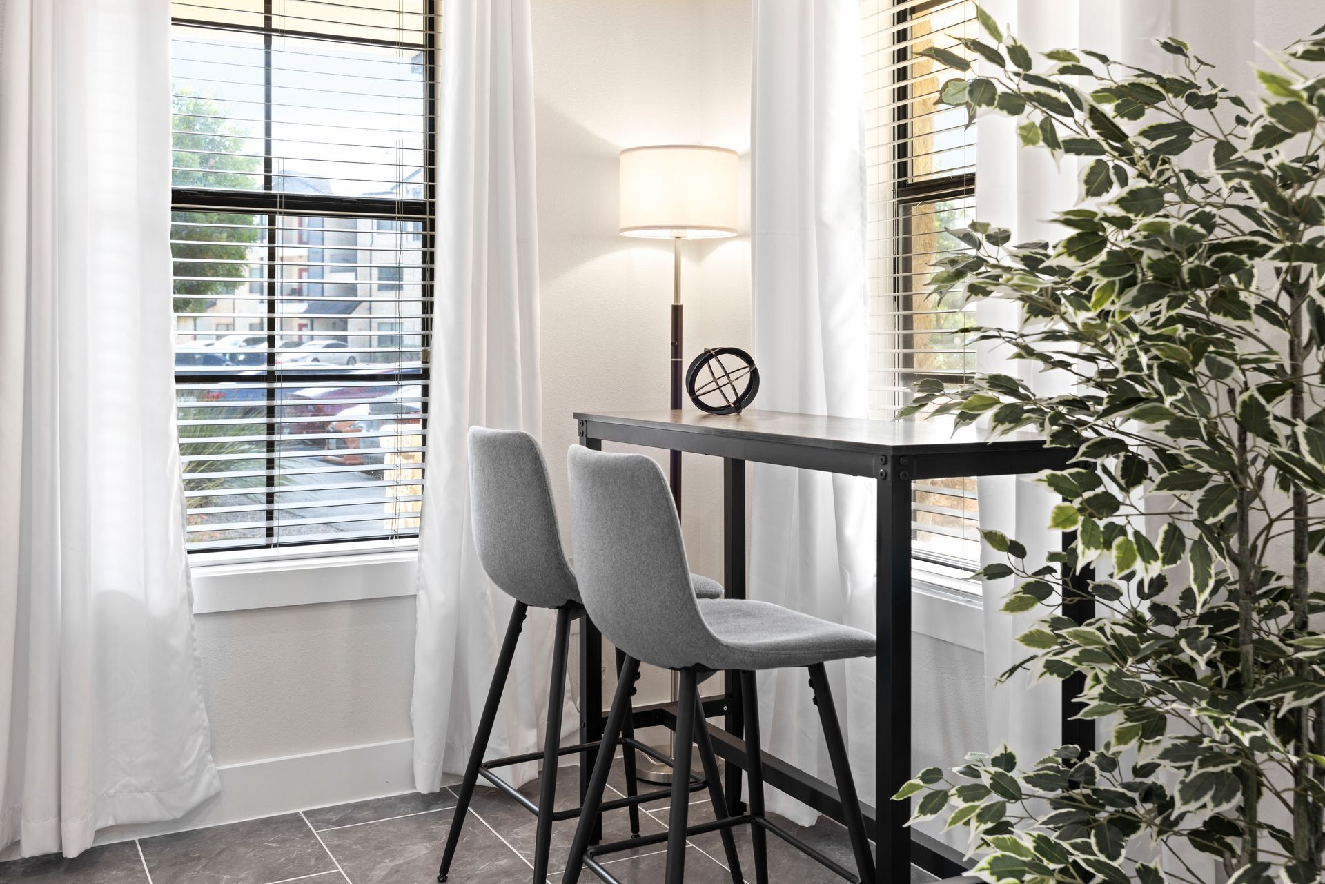 Work desk at Ember at Alamo Ranch.