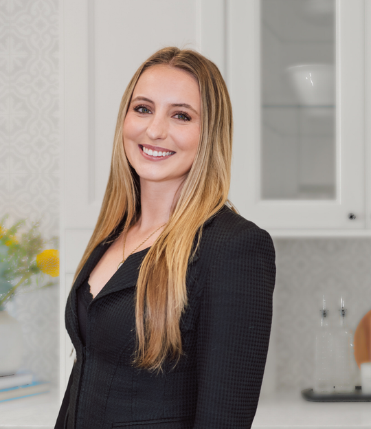 Bella Yore- An image is coming soon with a cross through it.