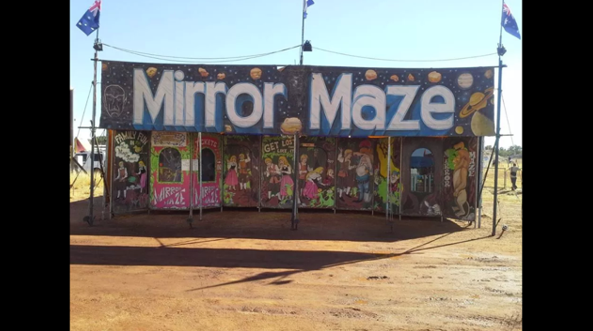 MIRROR MAZE (FAMILY ATTRACTION)