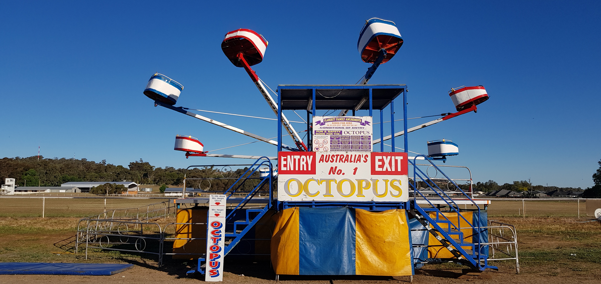 OCTOPUS (FAMILY THRILL RIDE)