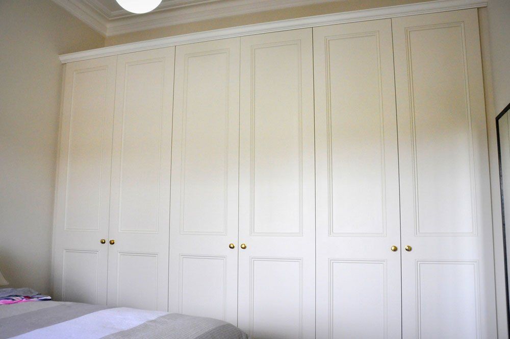 Emerald Custom Cabinets - Period Wardrobes