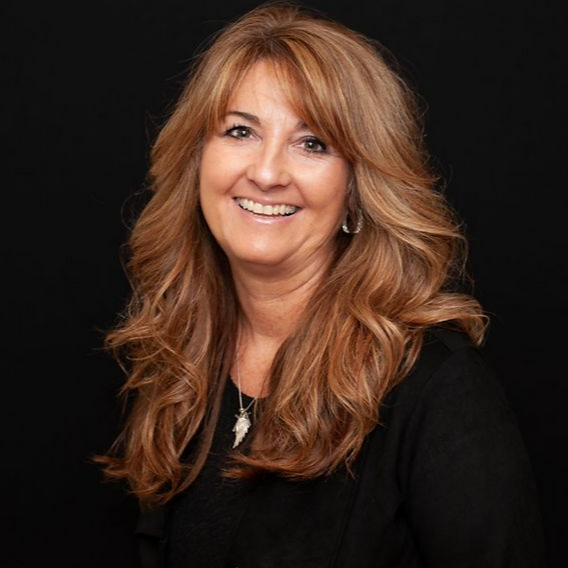 Collen Ellefson — Buffalo, MN — Natural Roots Salon Collen Ellefson — Buffalo, MN — Natural Roots Salon