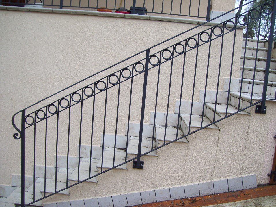 ringhiera nera scale