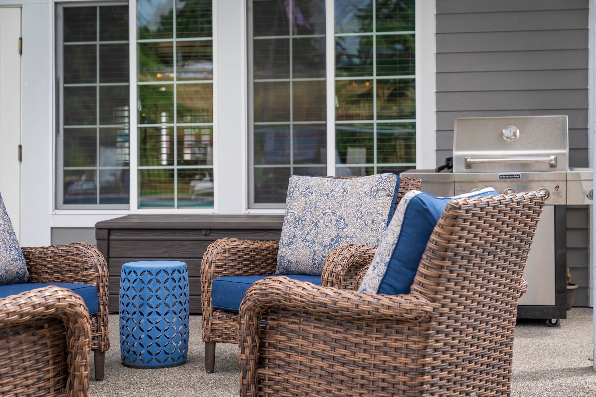 exterior photo of property