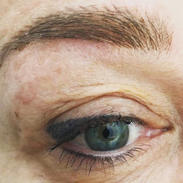 Trucco Semipermamente eye-liner