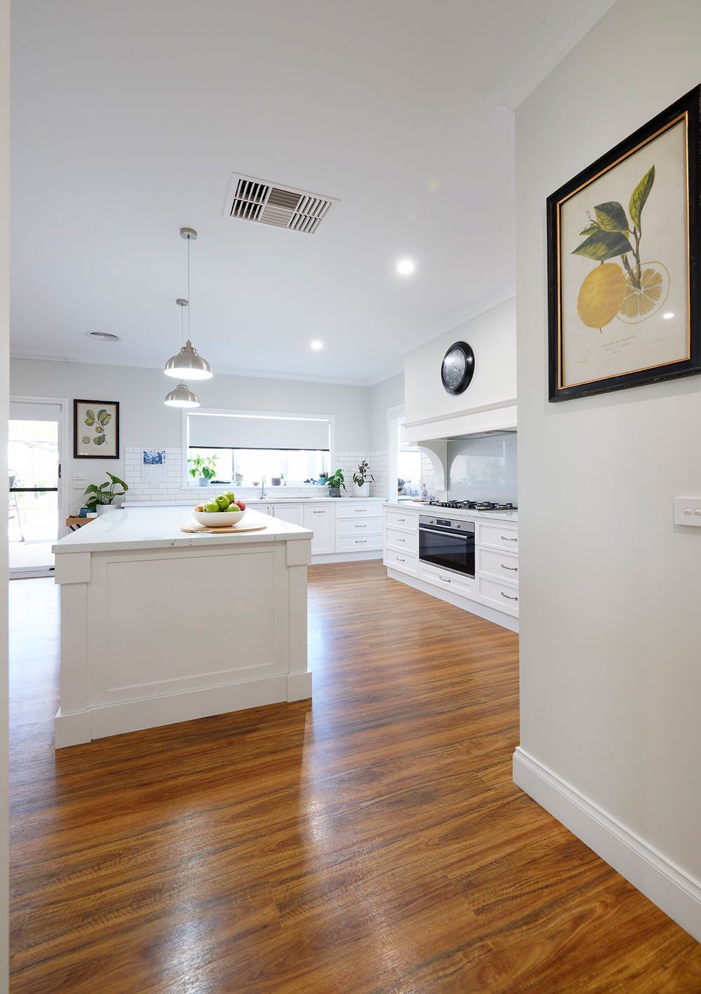 Kitchen with White Countertop — Shepparton VIC — KitchenWise