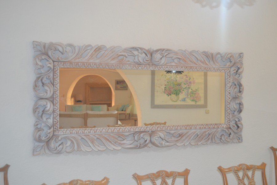 specchio con cornice artigianale