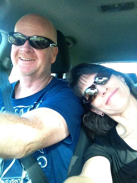 Accountant's Greg & Raelene travelling together