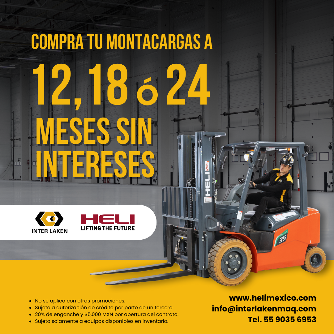 Un hombre conduce una carretilla elevadora en un almacén.