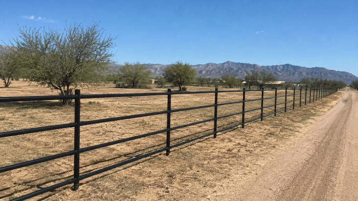 No climb fence installation on a horse ranch in casa grande az