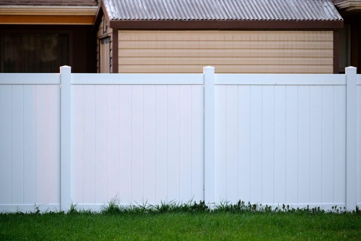 Wood Privacy Fence being installed in casa grande